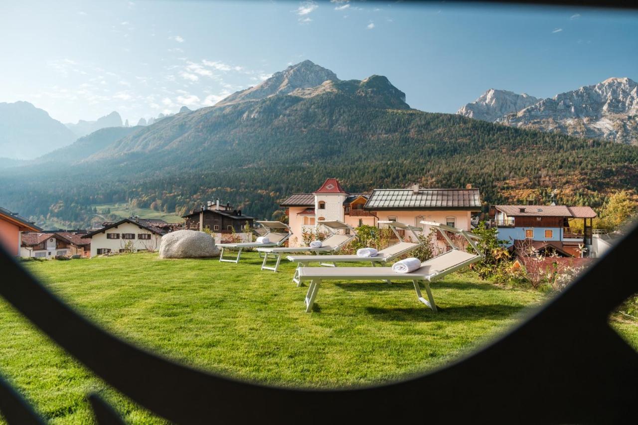 La Dila Dolomiti Mountain Lodge อันดาโล ภายนอก รูปภาพ