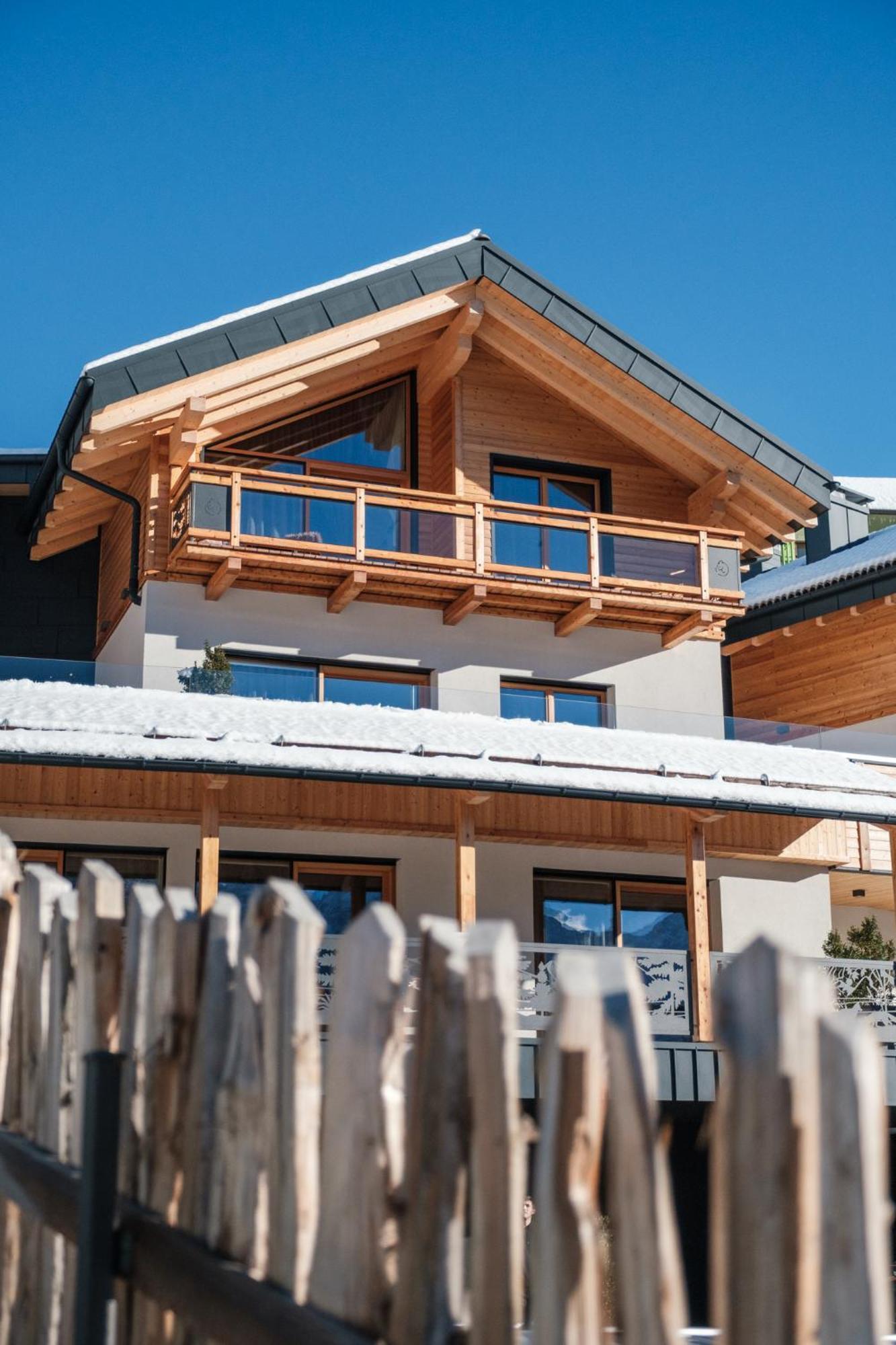 La Dila Dolomiti Mountain Lodge อันดาโล ภายนอก รูปภาพ